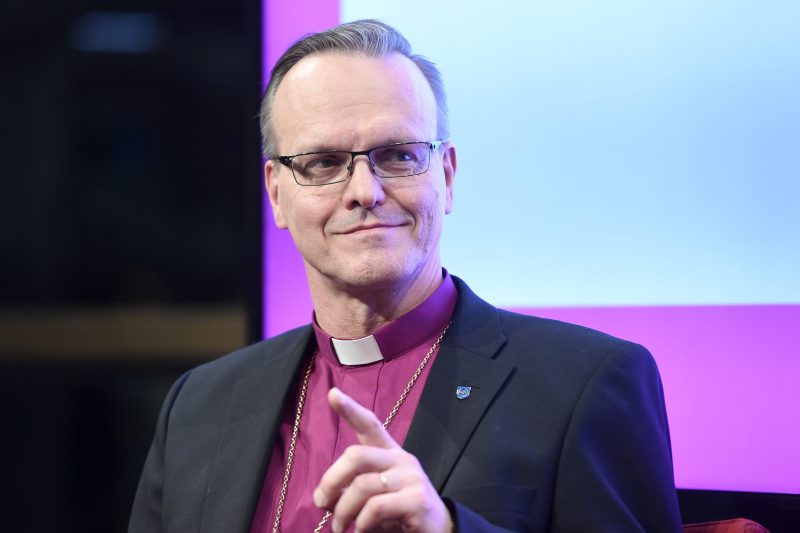 Kirkko valitsi itselleen arkkipiispan Etelä-Pohjanmaalta – Vuoden pappi 2000