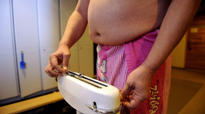 ”Lihavuuden hoito on lääketeollisuuden kultakaivos” – Kelassa pelätään lihavuuslääkkeiden korvausten huimaa kasvua